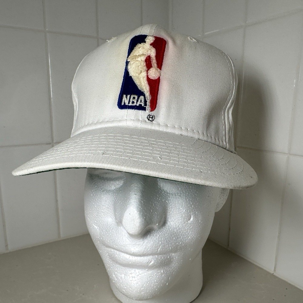 Vintage 80s NBA Logo Sports Specialties Macgregor Snap Back‎ Twill White Green
